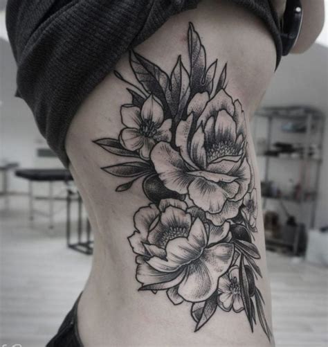 tattoo en la costilla para mujer|Imagenes de TATTOOS ¡Tatuajes para mujeres en。